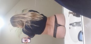 Edithe outcall escort in Cleburne